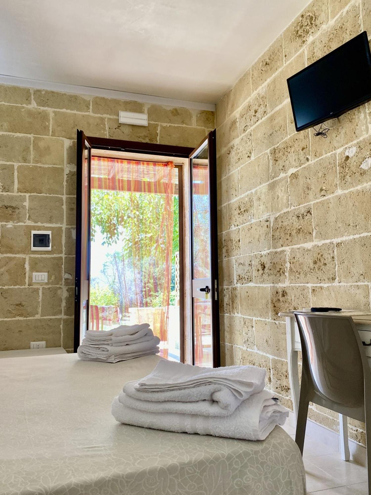 Le Stanze Di Ray - Salento Homes Borgagne Exterior foto